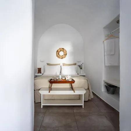 Arvanitis Cave Village Apartament